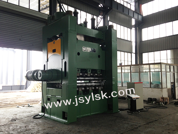 四重式(shi)校平機