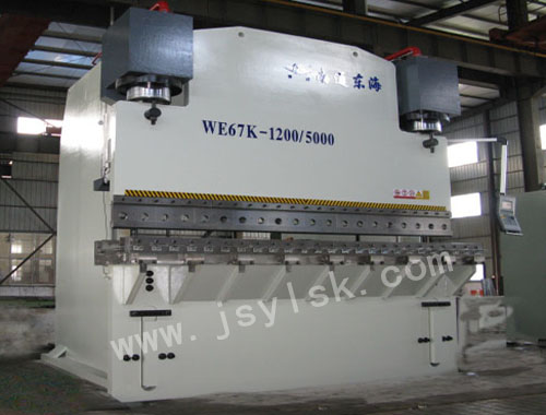 WE67K-1200/5000數控(kong)折彎機