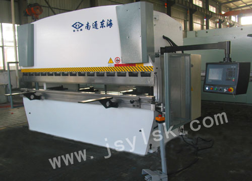 WE67Y-100/3200液壓折(she)彎機