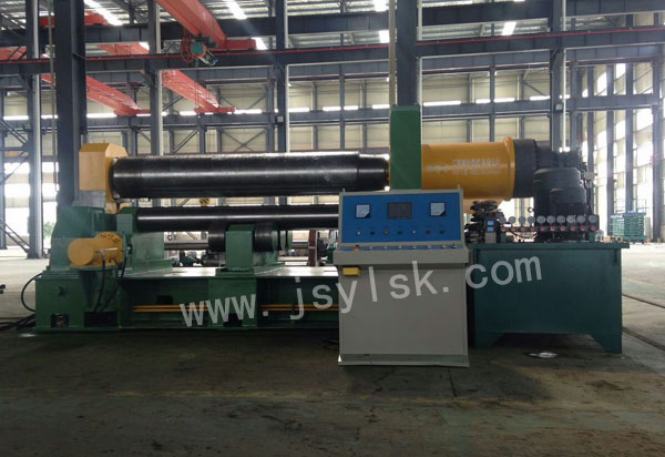 水平(píng)下調卷闆(pan)機