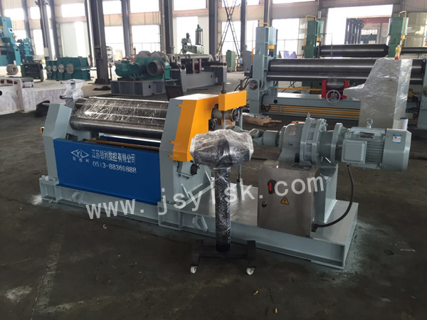 機(jī)械三輥非(fēi)對稱式卷(juàn)闆機