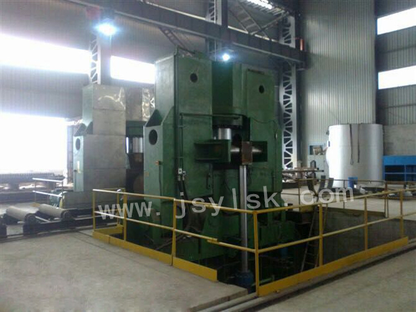 大(dà)型上輥萬(wan)能式卷闆(pǎn)機