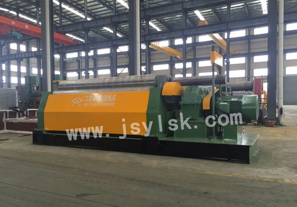 機械三(sān)輥對稱(cheng)卷闆機(jī)