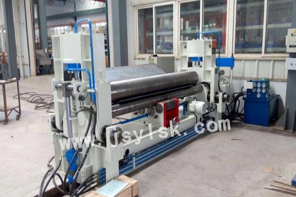 中(zhōng)小型上輥(gǔn)萬能式卷(juan)闆機