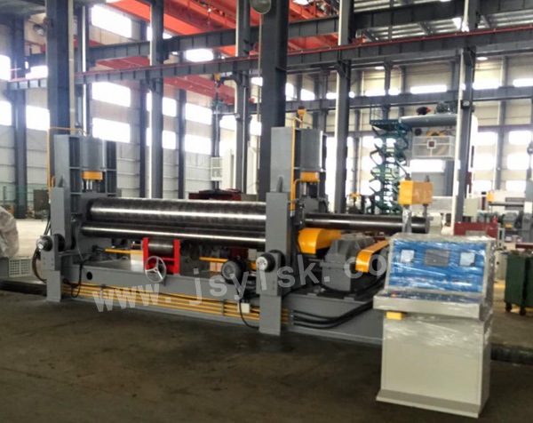 中小型(xíng)上輥萬(wan)能式卷(juàn)闆機