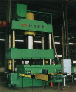 YL32-500C四柱液壓(yā)機