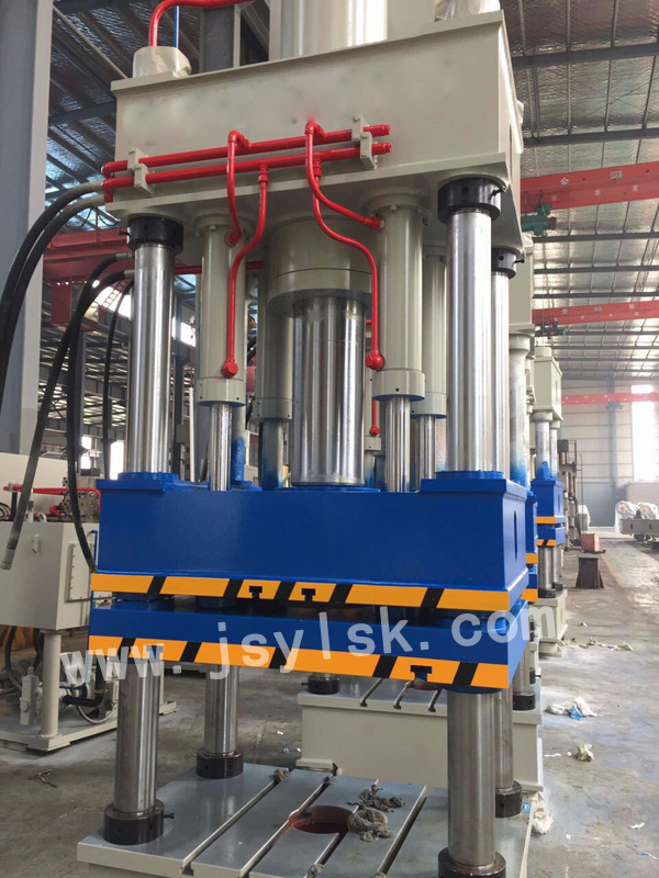 YL28四柱液(yè)壓機