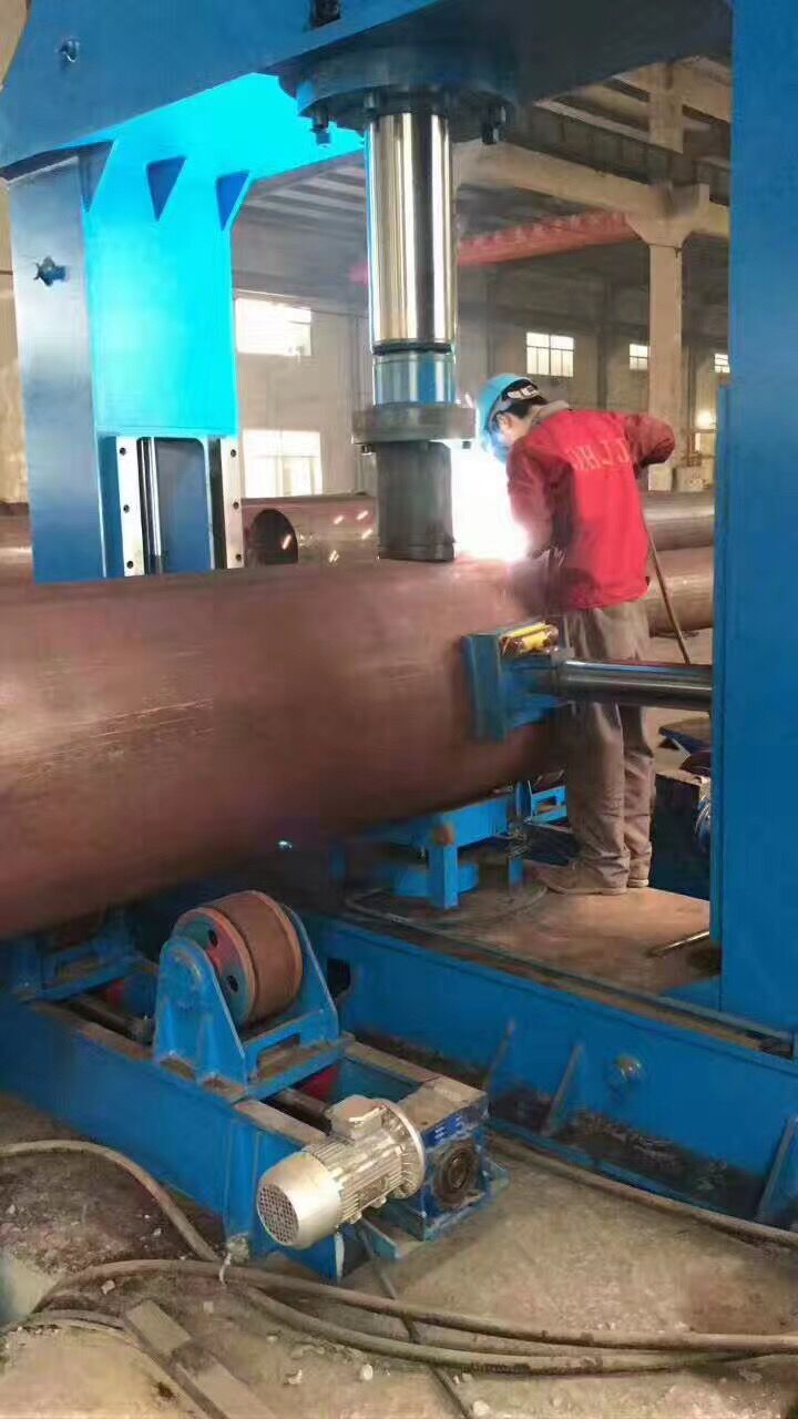 南通東(dōng)海機床集(jí)團制管/鐵(tie)塔專用設(shè)備