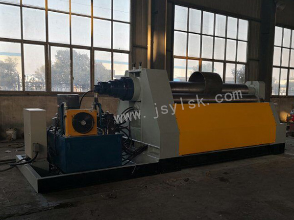 四輥卷(juan)闆機