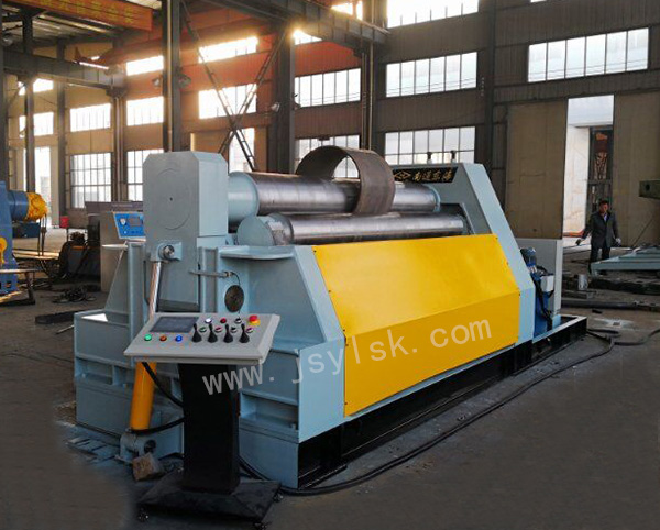 四(si)輥卷闆(pǎn)機