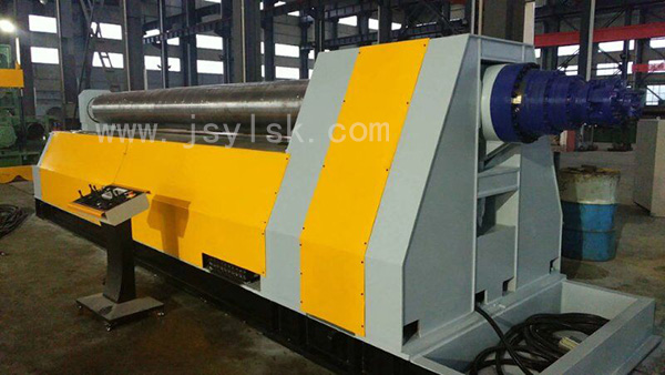 四(sì)輥卷闆機(jī)