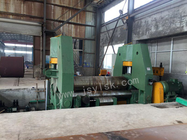 大型上輥萬能式(shi)卷闆機