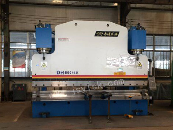 WE67K-600/4000大型折彎(wān)機