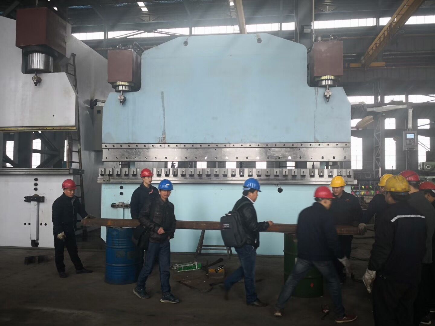 東(dōng)海數控折(shé)彎機