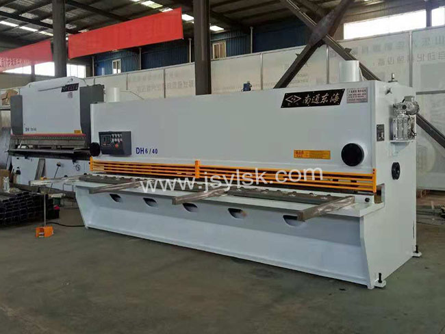 QC11Y-6*4000液壓剪(jian)闆機