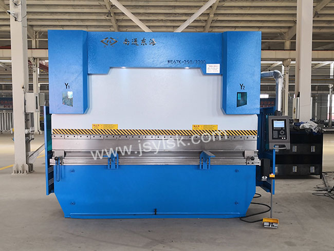 WE67K-250/3200數控折(shé)彎機