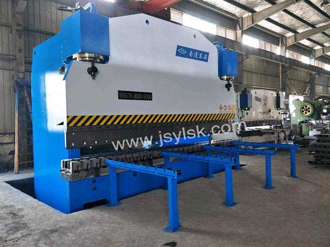 WE67K-1000/6000大型(xíng)折彎機(ji)